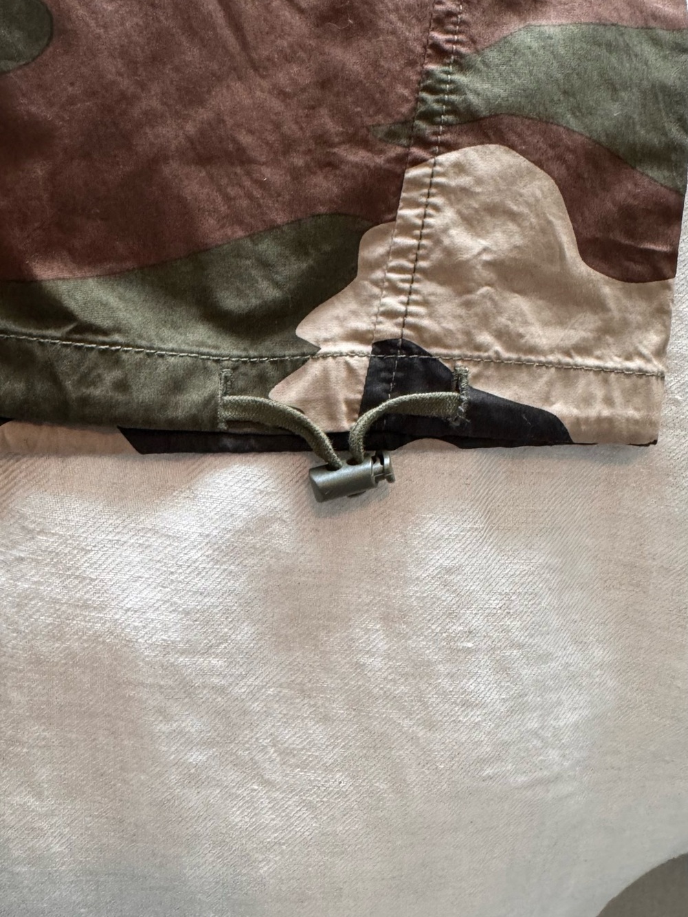 Good American Camo Cargo Pants Fatigue Green Size S NWT $139 - Picture 15 of 15